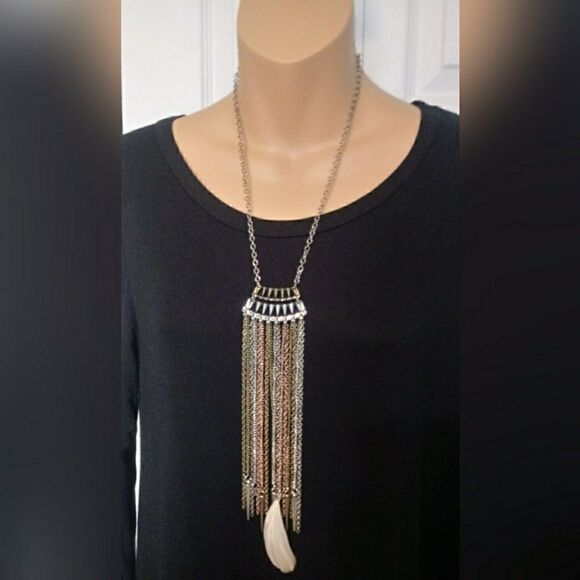 BKE Multi-metal Necklace w/Feather  - Picture 1 of 7